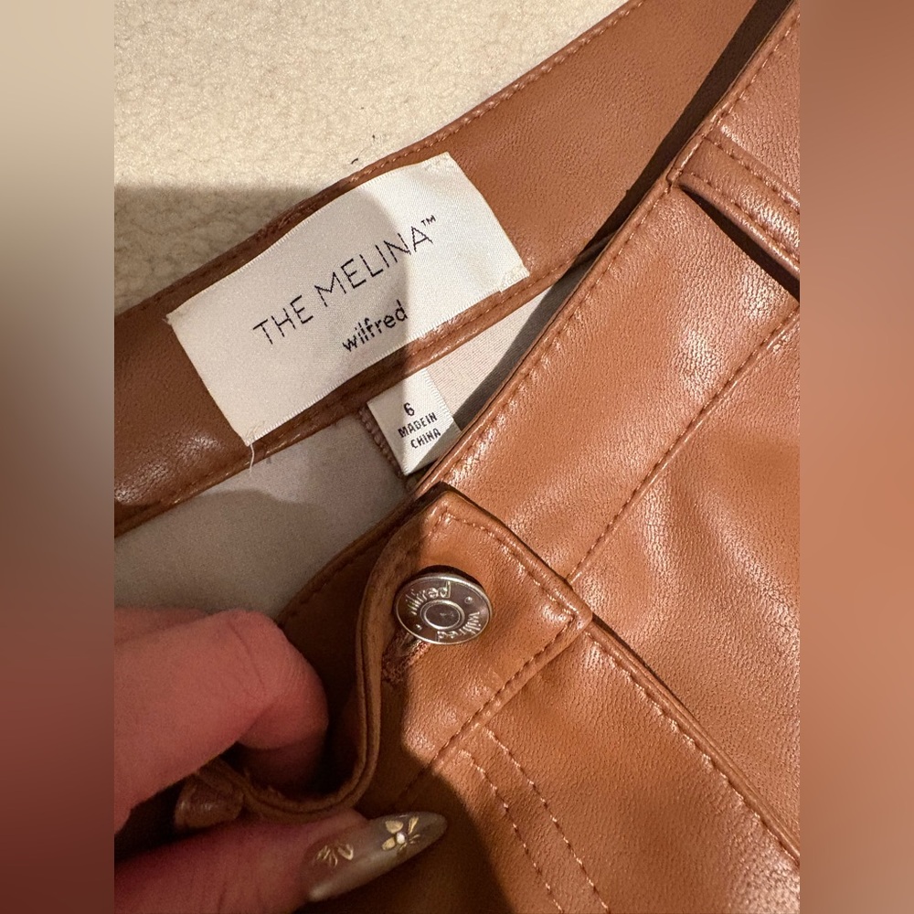 NWT aritzia Melina pants size 6 Caramel - Picture 4 of 7